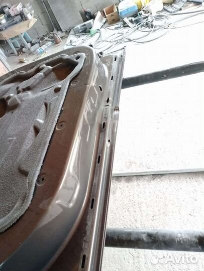 Передняя левая дверь BMW x1