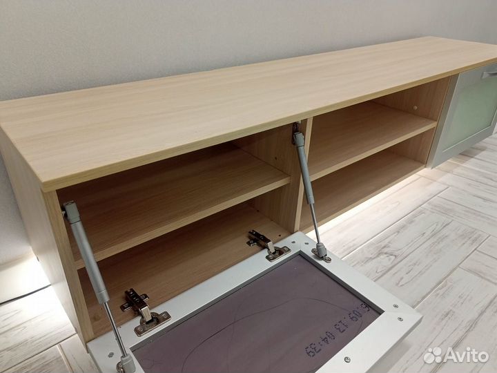 Подвесная тумба под тв