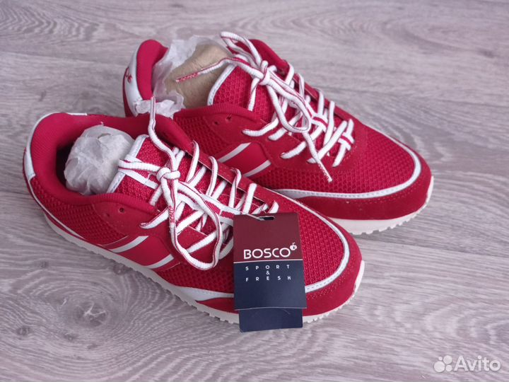 Кроссовки bosco