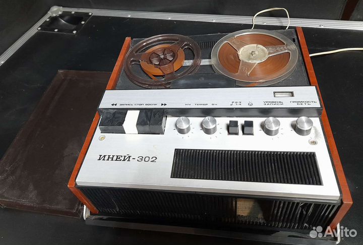 Катушечный магнитофон Иней-302