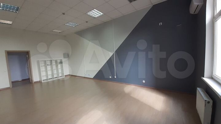 Офис в центре, ул. Ленина, 35.8 м²