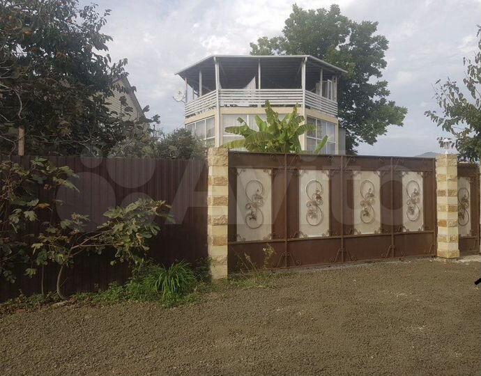 Коттедж 276 м² на участке 5,5 сот.