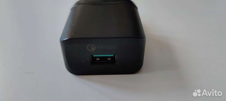 Зарядка Usams Quick Charge 3.0