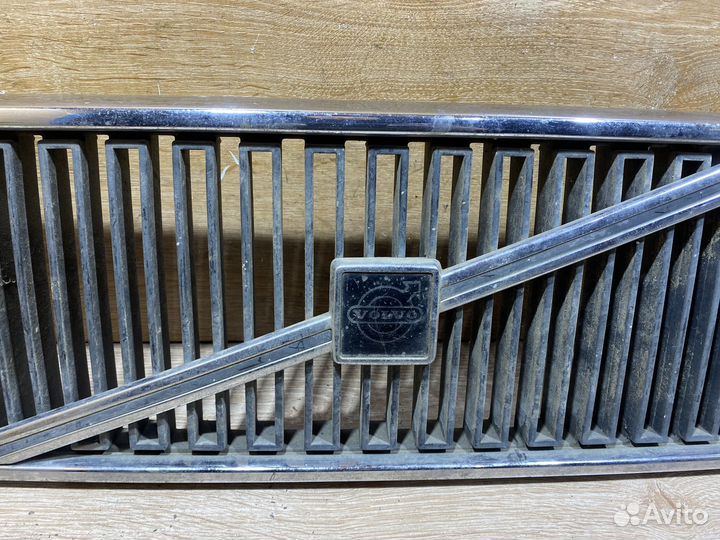 Решетка радиатора Volvo 740 Арт. 130454