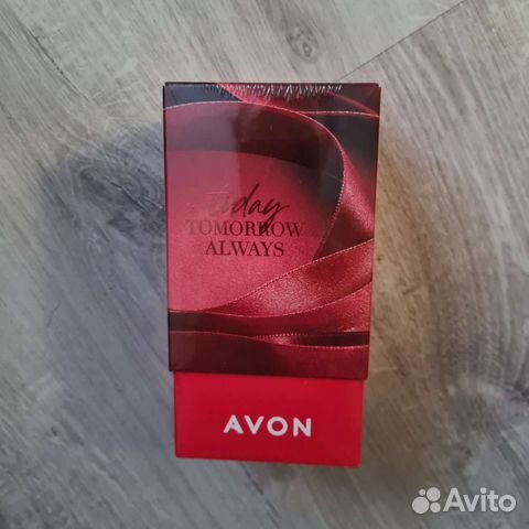 Женский парфюмерный набор avon