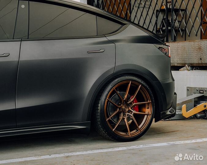 Кованые диски GT R22 5x114.3 для Tesla Model Y