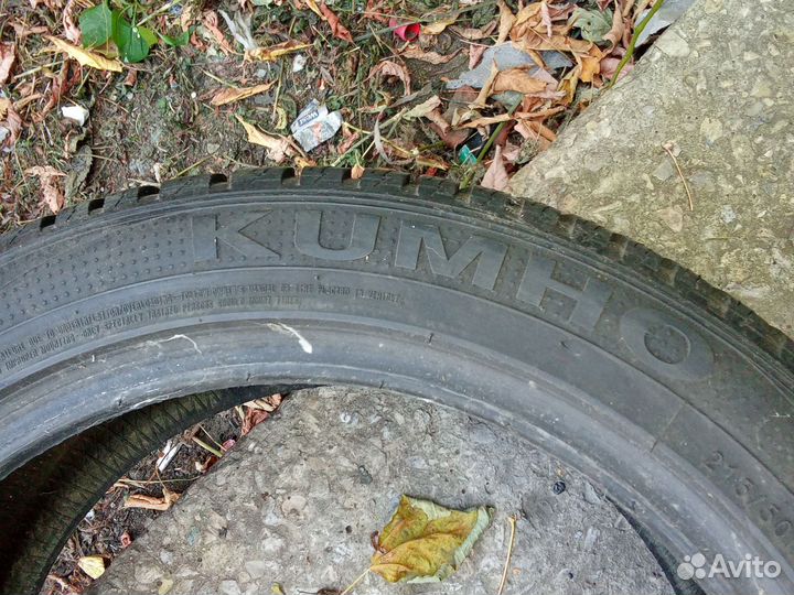 Kumho I'Zen KW23 215/50 R17