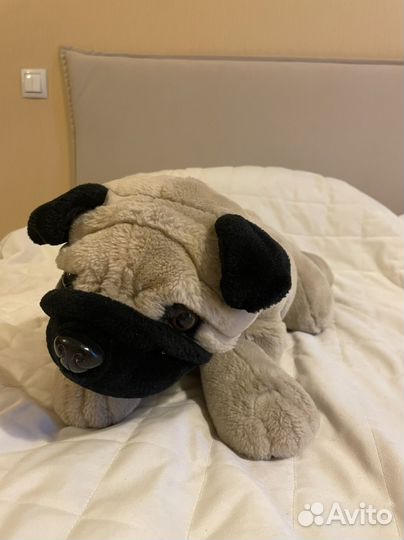 Игрушечный мопс