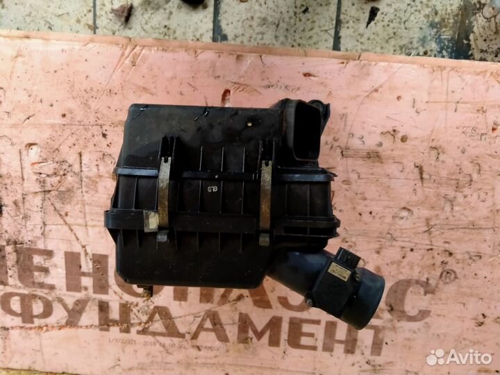 Корпус воздушного фильтра Mitsubishi Lancer 10