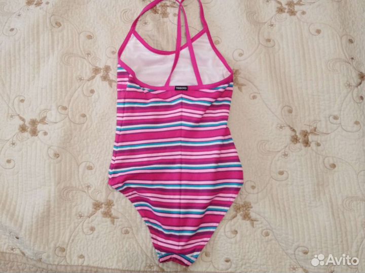 Купальник для девочки на 3-4 года
