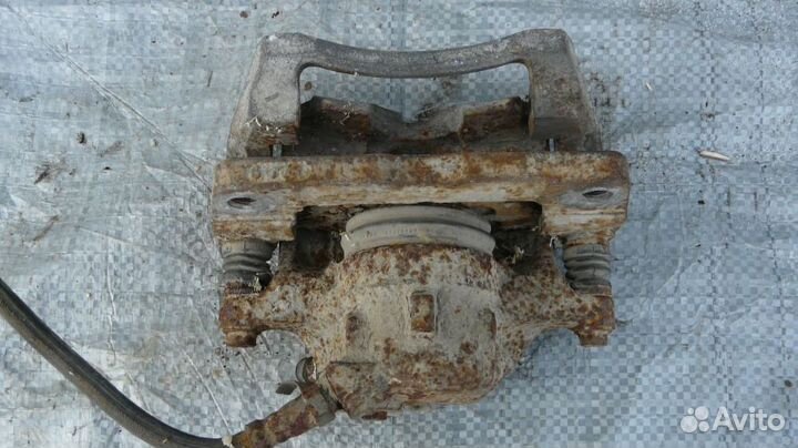 Суппорт тормозной пер правый Chery Tiggo (T11)