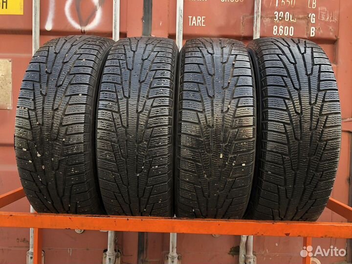 Nokian Tyres Hakkapeliitta R 215/65 R16