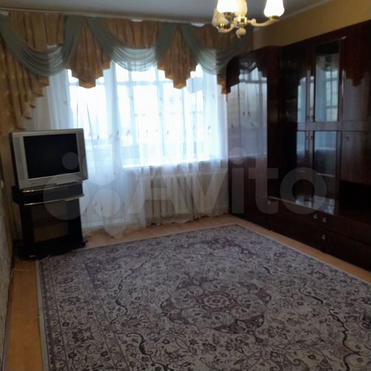 2-к. квартира, 47 м², 1/9 эт.