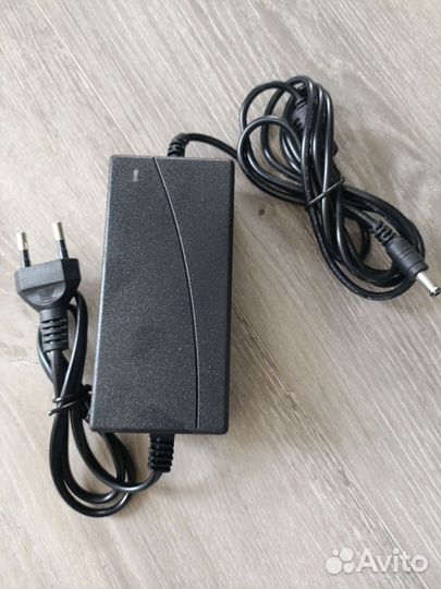 Адаптер блок питания 12В 5А, adapter AC/DC 12V 60W