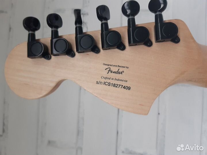 Электрогитара Fender Squier Bullet Mustang