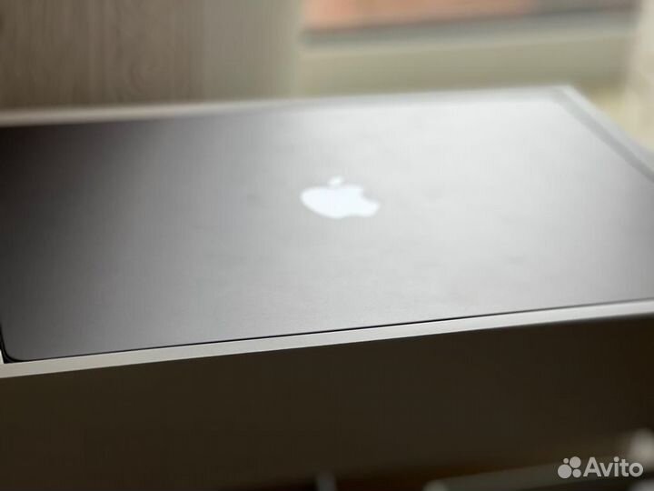 Ноутбук Apple Macbook Pro 16