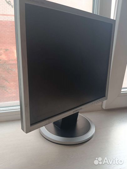 Монитор Samsung не рабочий