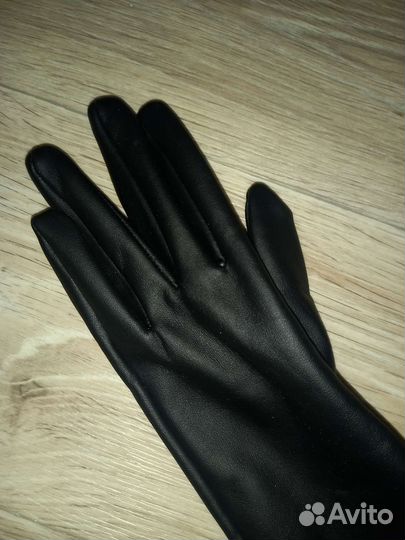 Перчатки женские новые