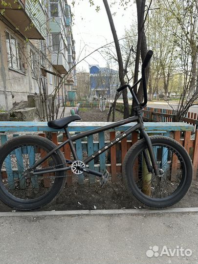 BMX Mongoose legion L100