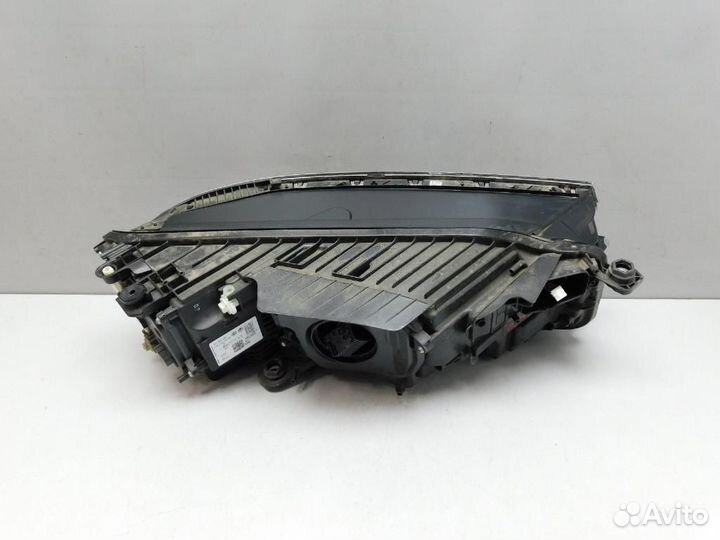 Фара левая Volkswagen Touareg