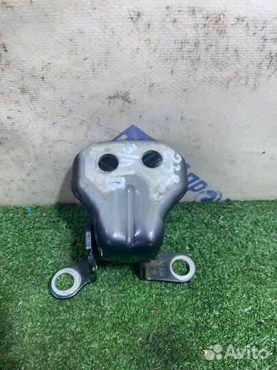 Петля двери задняя левая Ford Fusion хэтчбек 1.6