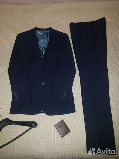 Костюм мужской bazioni новый 48 м