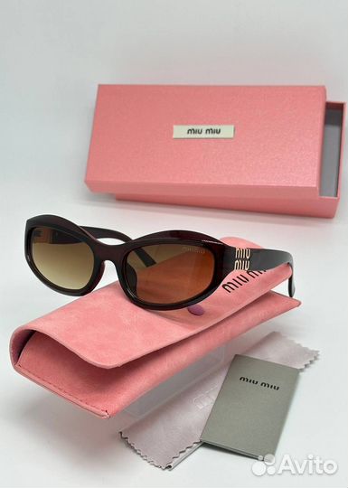Солнцезащитные очки miu miu