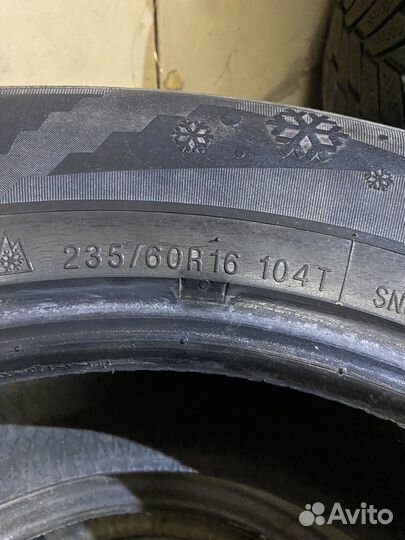 Kumho I'Zen KW22 235/60 R16 21J