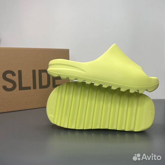 Тапочки Adidas Yeezy slide glow Green