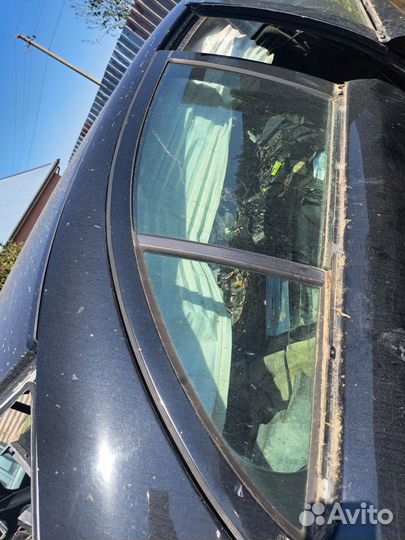 Стекло двери Mercedes W211