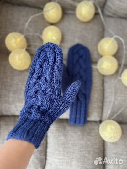 Варежки вязаные ручной работы