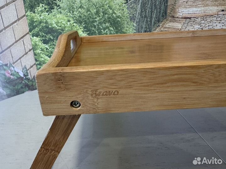 Поднос деревянный на ножках