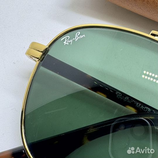 Солнцезащитные очки ray ban rb3688