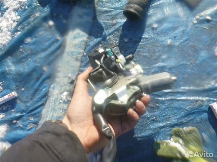 Замок двери задний Lexus Rx450H GYL16 2grfxe 2010