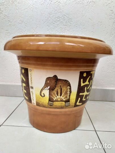 Кашпо горшок для цветов