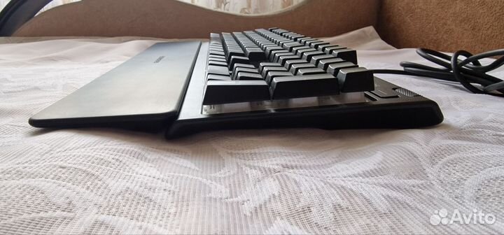 Игровая клавиатура с подсветкой