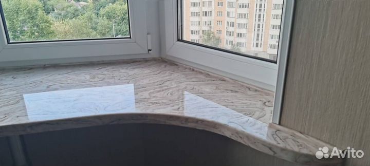 Подоконник из искусственного камня из кварца
