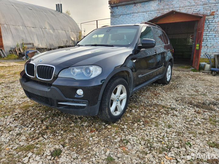 В разборе BMW X5 E70 3.0 л N52B30AF 2009 г