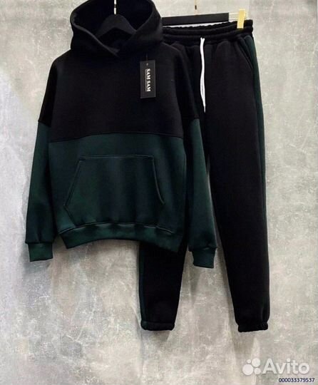 Спортивный костюм