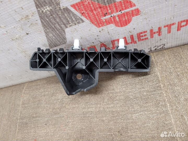 Кронштейн бампера передний левый Hyundai Solaris 2