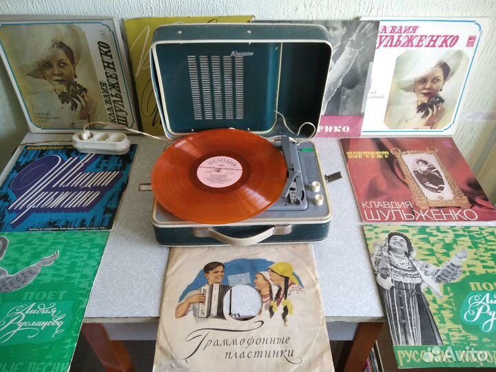 Абсолютно рабочий ламповый электрофон