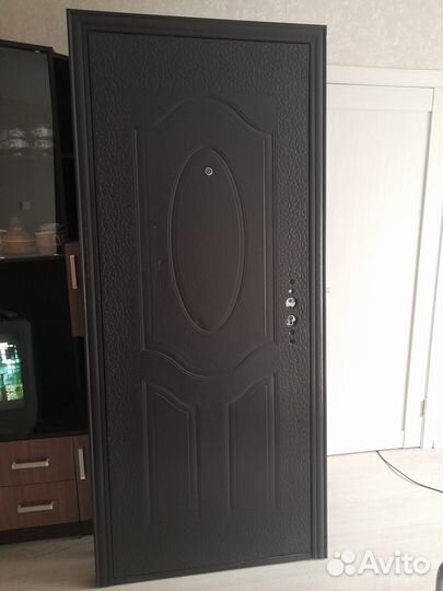 Металлическая входная дверь