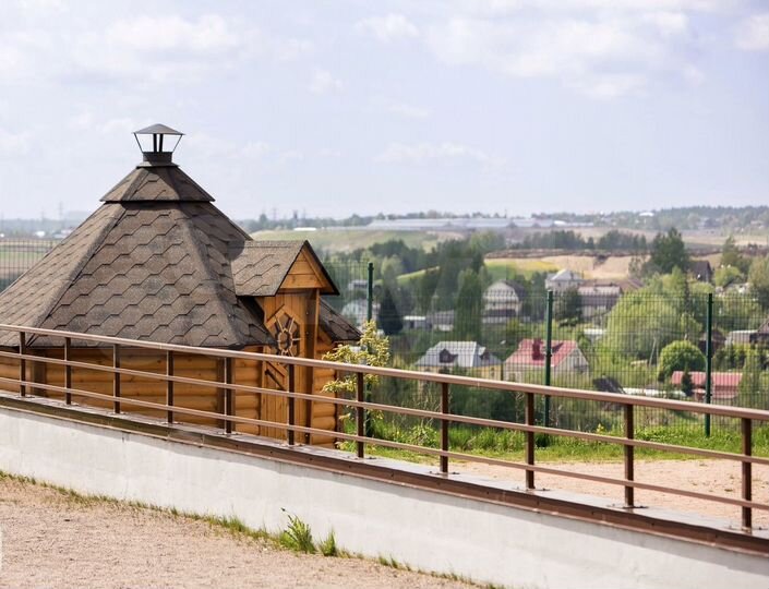 2-к. квартира, 70 м², 1/3 эт.