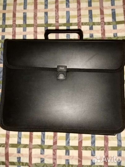 Портфель пластик