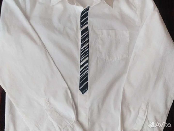 Рубашка белая на мальчика 158