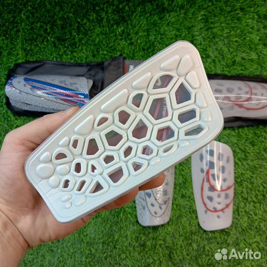 Щитки футбольные nike mercurial