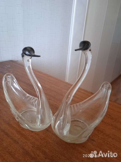 Статуэтка лебедь