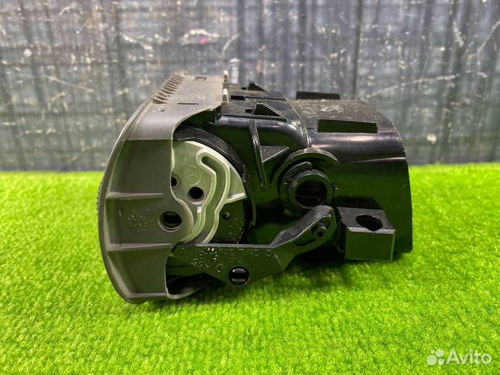 Воздуховод передний левый Volkswagen Passat B5 AZM