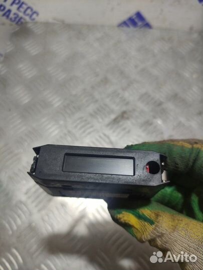 Монитор Mercedes-Benz W220 S500 седан 5.0 М113.966