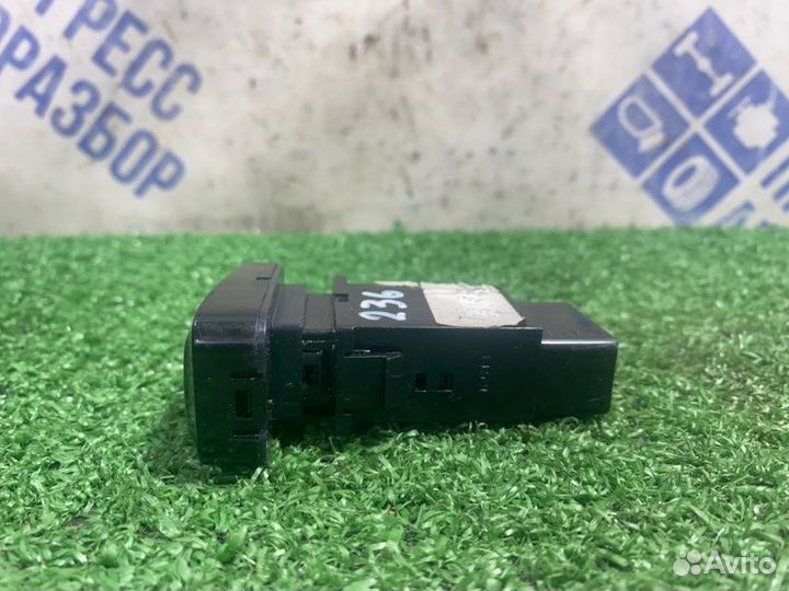 Кнопка аварийной сигнализации Kia Rio 3 седан 1.6